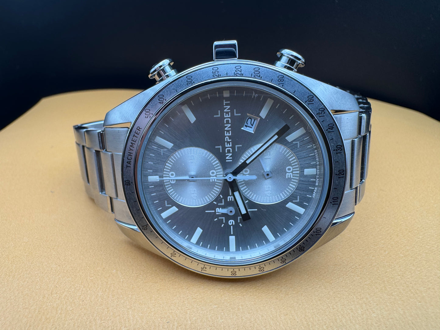 Citizen INDEPENDENT BA7-115-91 – Sportlicher JDM-Chronograph der „Timeless Line“ (neu, ungetragen)