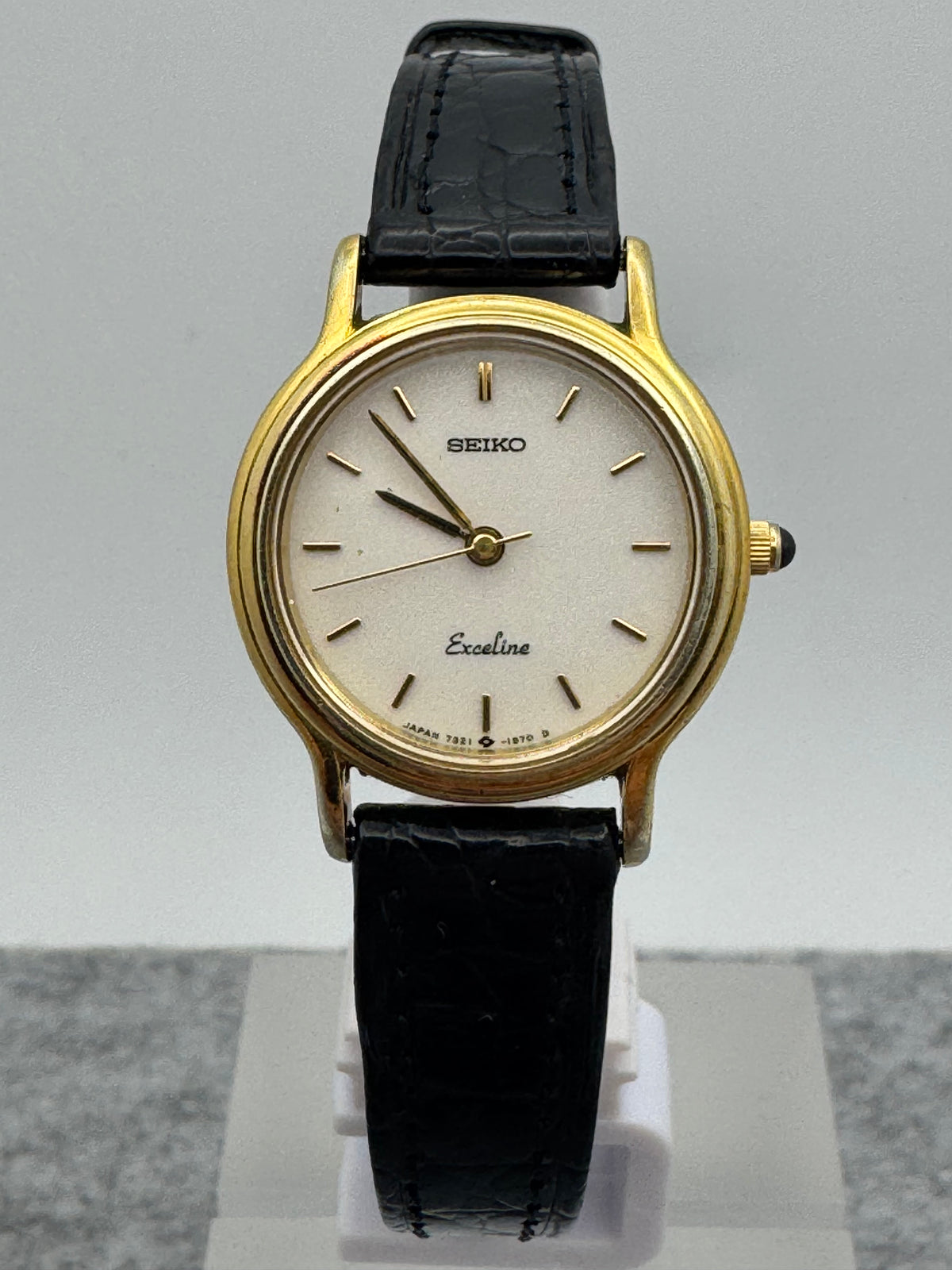 Seiko Exceline – Novembre 1986 – montre femme plaquée or avec couronne cabochon – Réf. 7321-0440