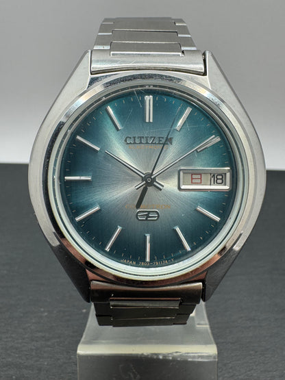 Citizen Cosmotron Electronic 4-790138 Y aus November 1974 mit blauem Sunburst-Zifferblatt und Originalband