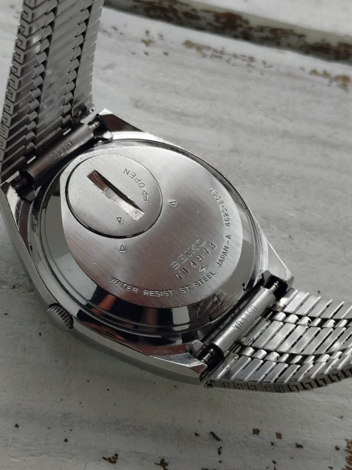 Seiko Quartz Type II – Réf. 4623-8030 – Calibre 4623, Daini Seikosha – cadran dégradé vert – janvier 1977
