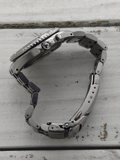 Seiko Kinetic Titanium Scuba 200 m – Ref. 5M63-0B40 – Caliber 5M63, titanium, diver's bezel – June 2006