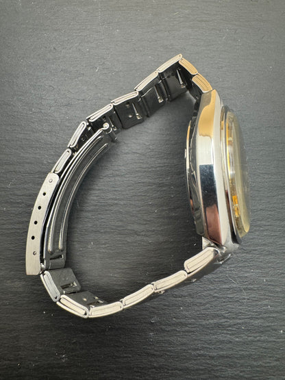 Seiko Bell-Matic (Oktober 1977) – mechanische Alarmuhr mit ikonischem Gold-Zifferblatt