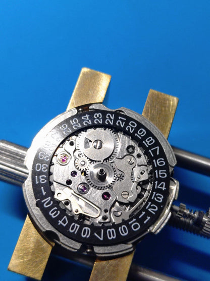 Seiko 5 Sports Speed-Timer 6139-7020 – Caliber 6139, 21 jewels, Suwa Seikosha – champagne dial, original bracelet – November 1971 – freshly serviced