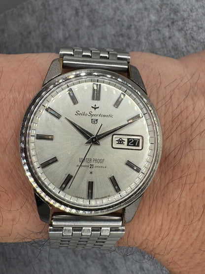 Seiko Sportsmatic 5 – Diashock 21 Jewels, Tag/Datum – originales Stahlarmband – revidiert mit Beleg