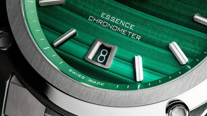 Malachit-Zifferblatt der Formex Essence 41 im Detail