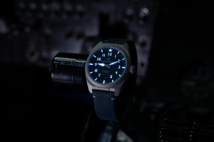 Formex AirField Horizon Blue – Leuchtkraft der Super-LumiNova BGW9 bei Dunkelheit