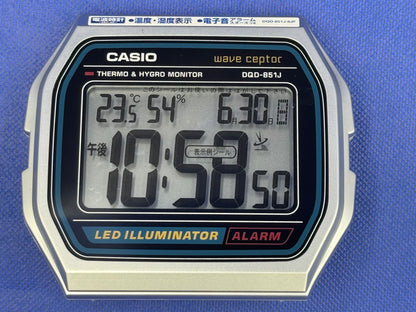 Casio Wave Ceptor DQD-851J-8JF – Digitaler Funk-Tischwecker mit Temperaturanzeige