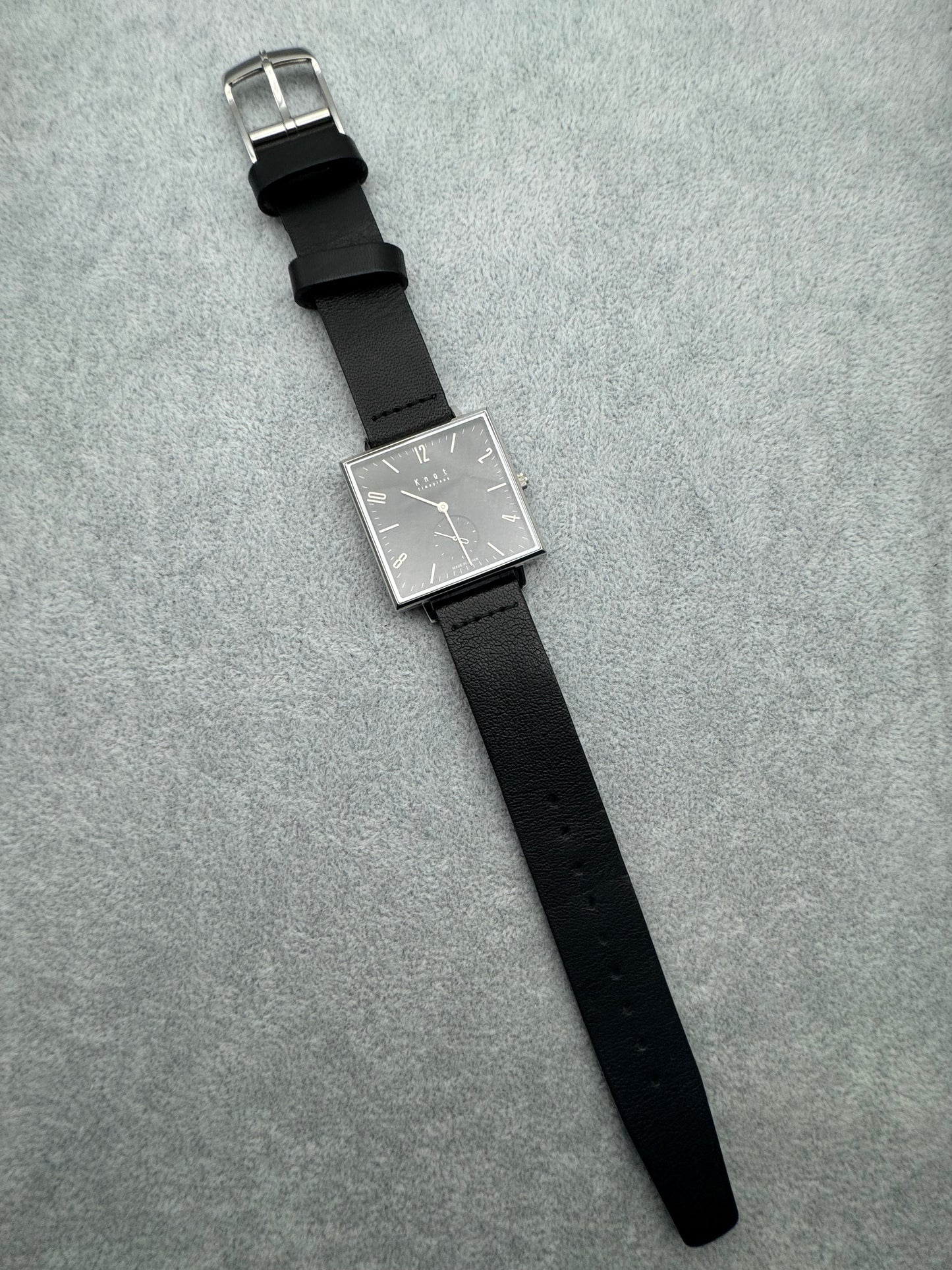 Knot SQ-32 – Modern Japanese Bauhaus Design (Made in Japan)