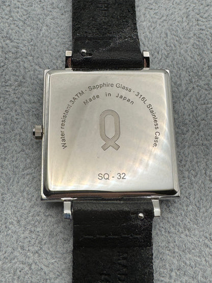 Knot SQ-32 – Modern Japanese Bauhaus Design (Made in Japan)