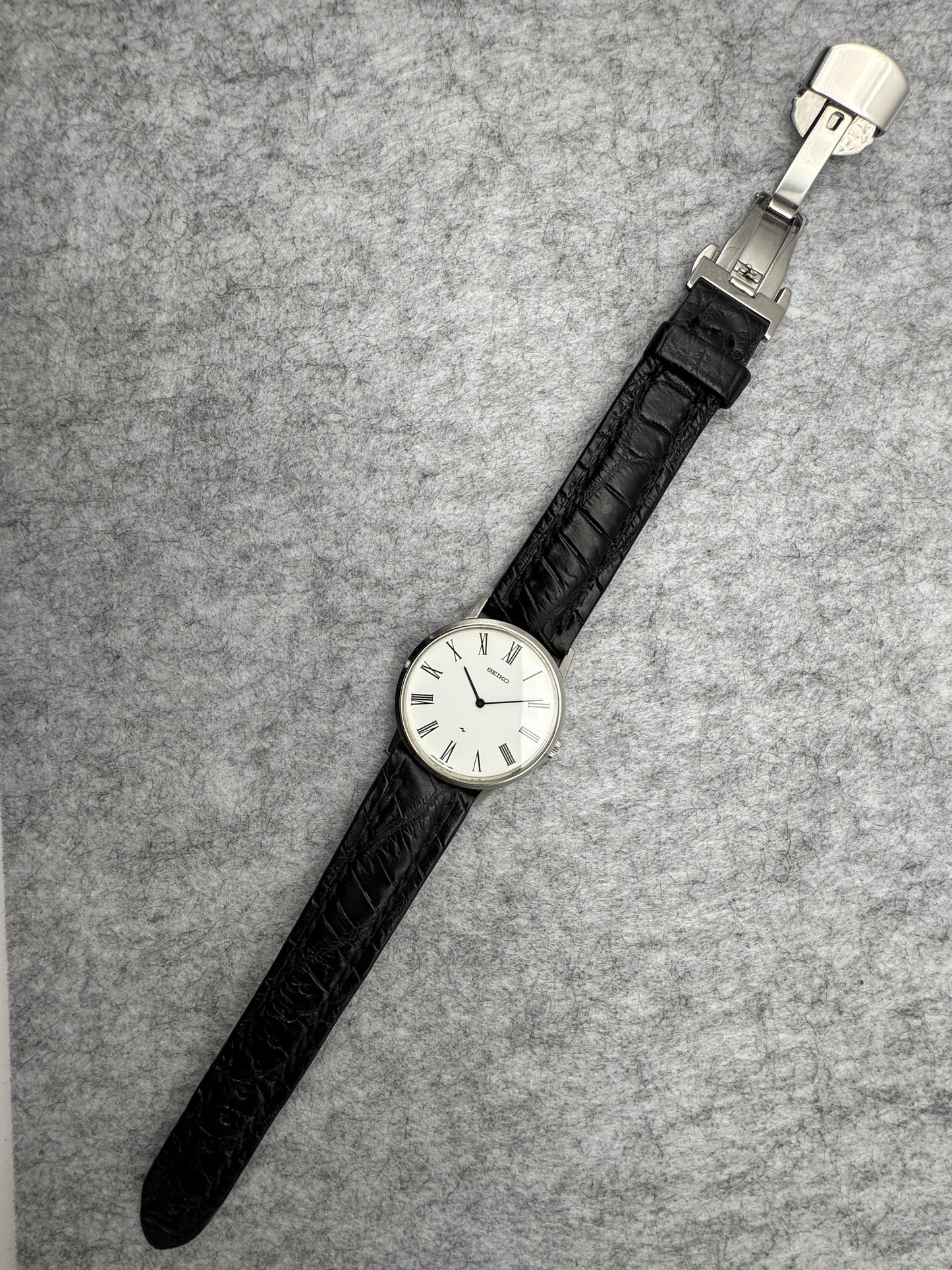 Seiko Chariot 2220-0430 – Vintage Dress Watch (Mai 1975)