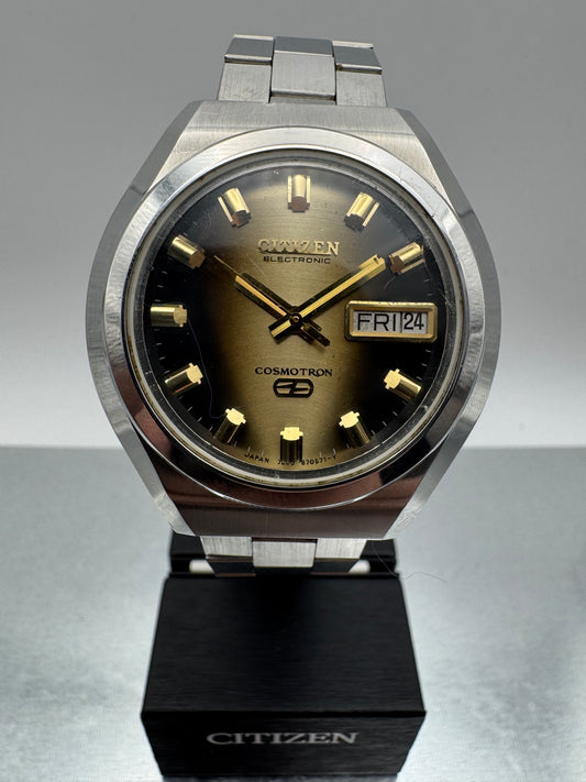 Citizen Cosmotron 7802 – Electronic – Originalarmband (August 1973)