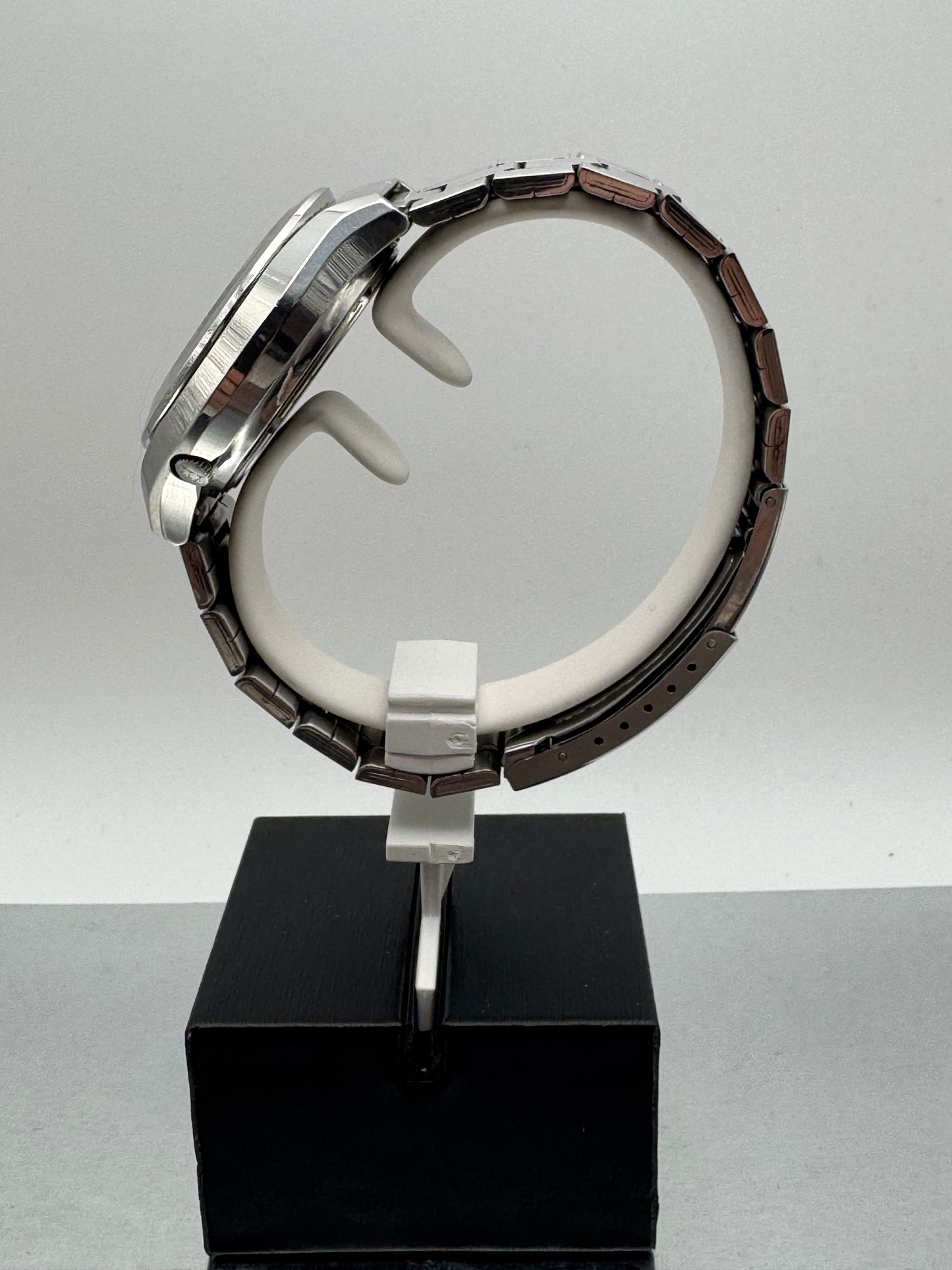 Citizen Cosmotron 7802 – Electronic – Originalarmband (August 1973)