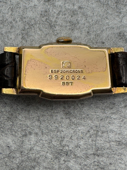 Seiko Solar 557 – Rectangular hand-wound watch in 20-micron gold plating (September 1959)