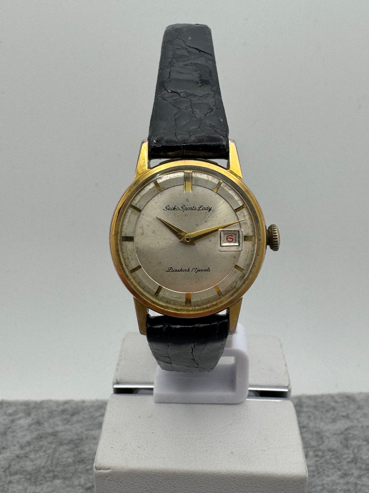 Seiko Sports Lady Calendar – hand-wound (April 1963)