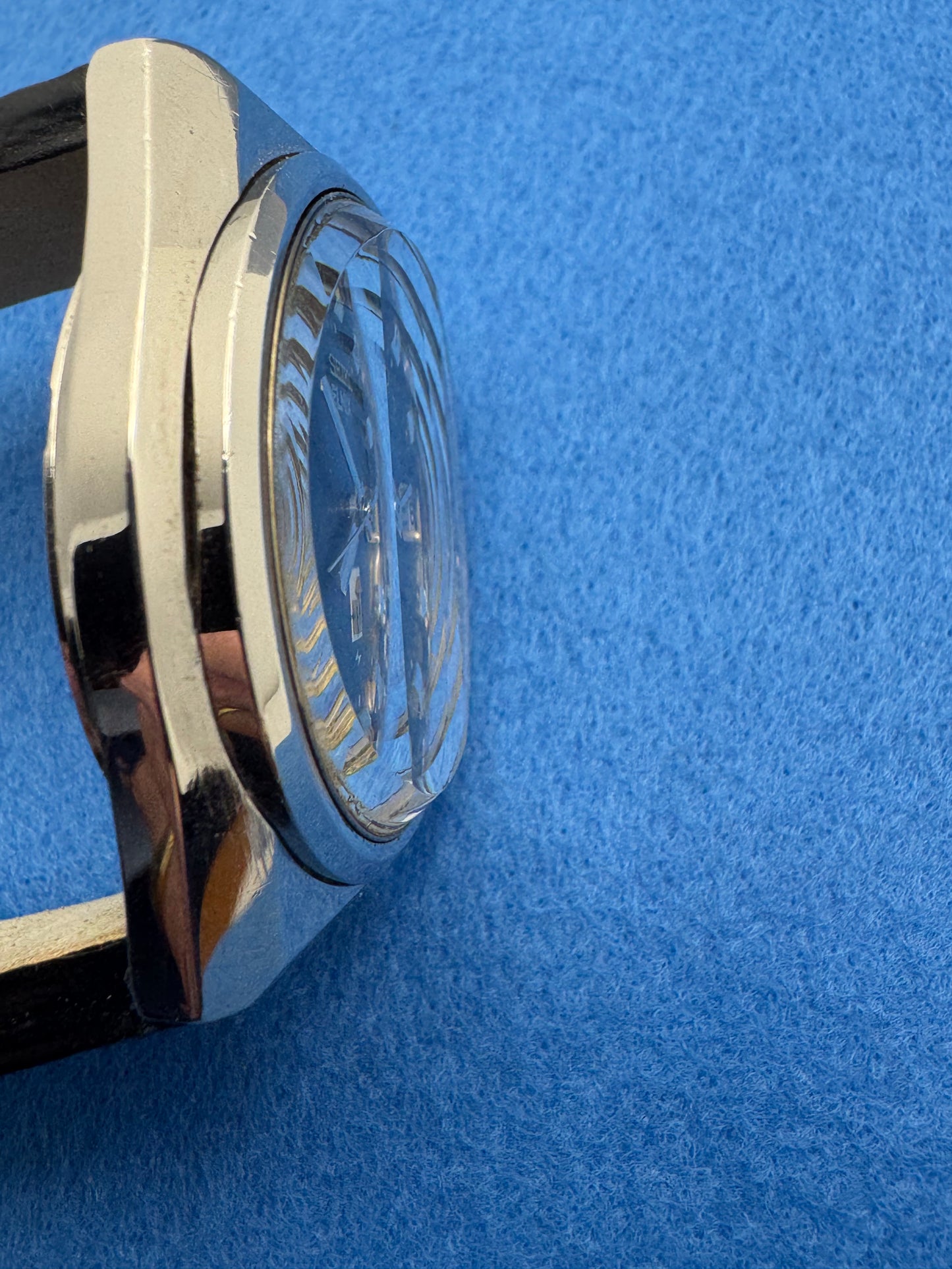 Seiko Elnix Ref. 0703-7010 (Oktober 1973)