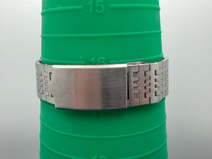 Seiko Quarz QZ – 0923-8010 (September 1974)