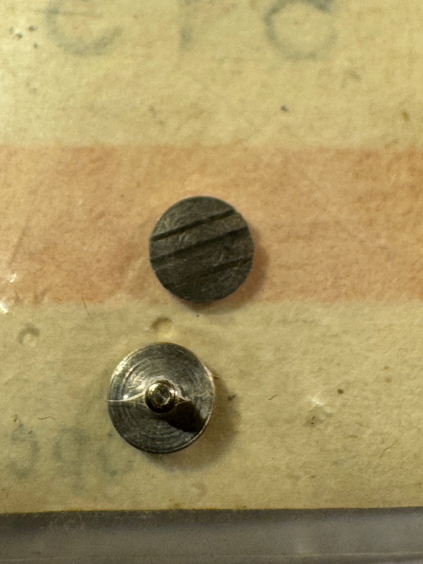 SEIKO ratchet wheel bolt (1 piece) – Part No. 012513 – NOS Vintage Original Part