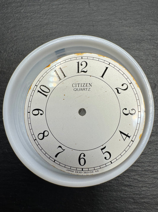 Citizen Original Dial 3630-363130 "Citizen Quartz" (round, silver/double railroad) - NOS with slight edge stains