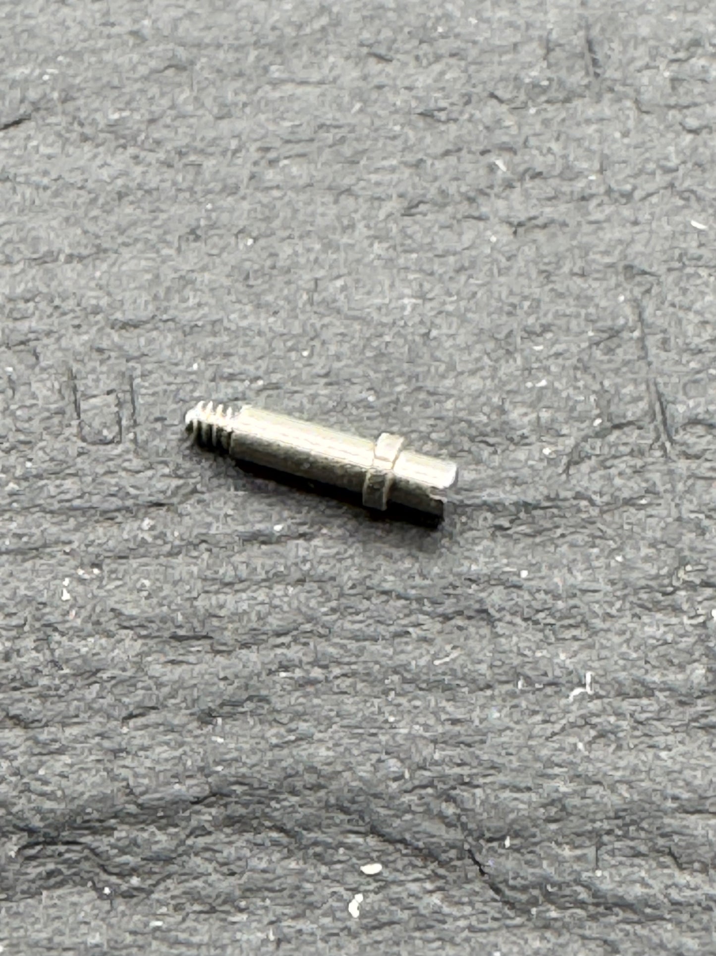 Original Seiko spare part – setting lever screw (押鳥捻) for the Seiko "Solar" (ソーラー), from unused old stock (NOS) (1 piece)