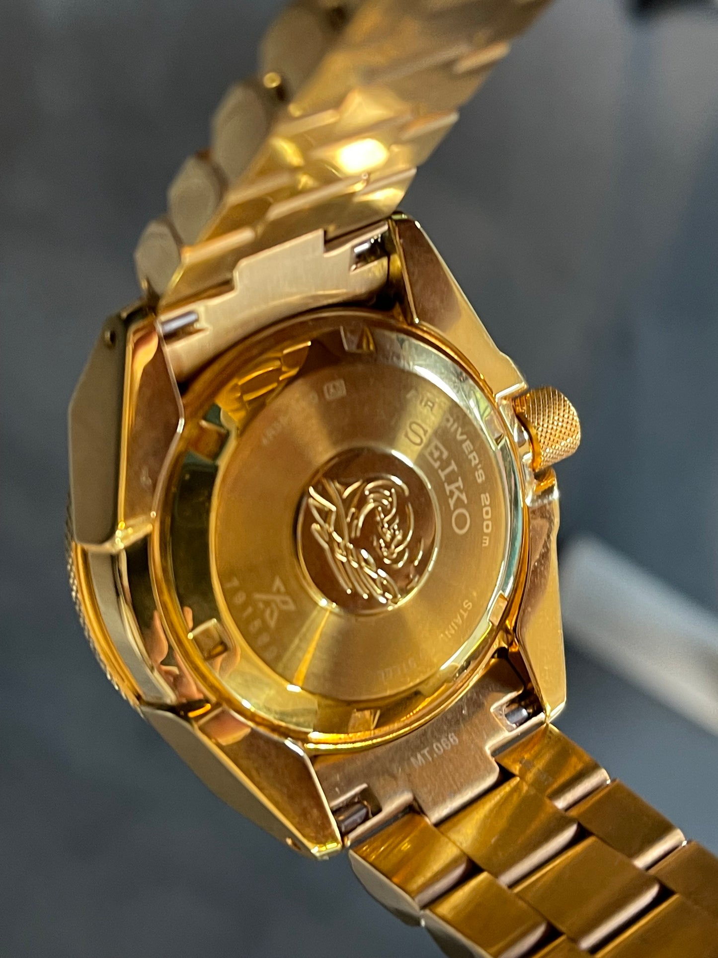 Seiko Prospex Samurai SRPB51K1 in Gold – Custom-Goldbeschichtung, Unikat mit Fullset (2017)
