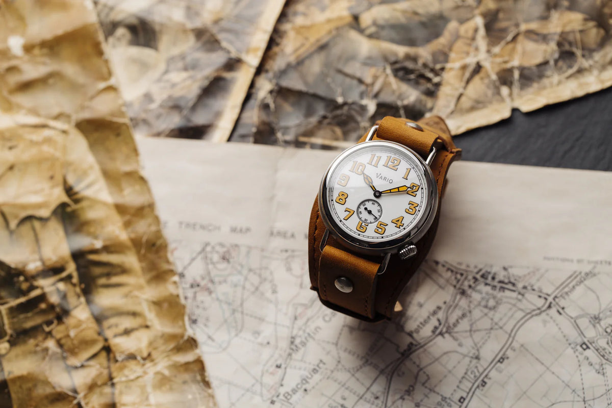 Vario 1918 Trench White Dial with Orange Lume Camel Brown 37 mm Vario 1918 Trench White Dial with Orange Lume Camel Brown 37 mm