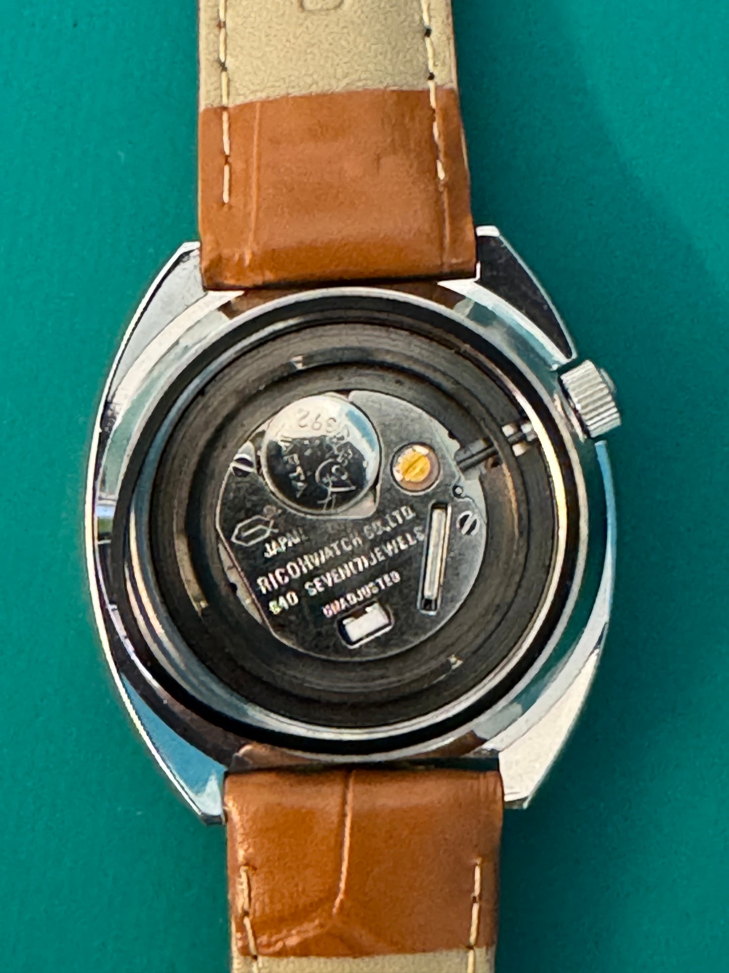 Ricoh Quartz Diver 100M – Ref. 643018 – Day-Date – Vintage Japan