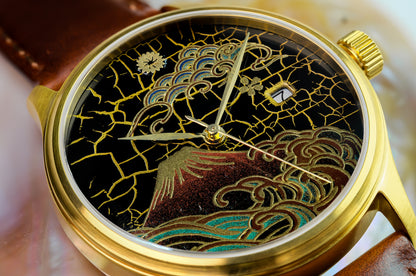 WANCHER Dream Watch – Hirota Hibi-nuri „Aka Fuji" Gold by Meisterin Yoko Hirota – Einzelstück