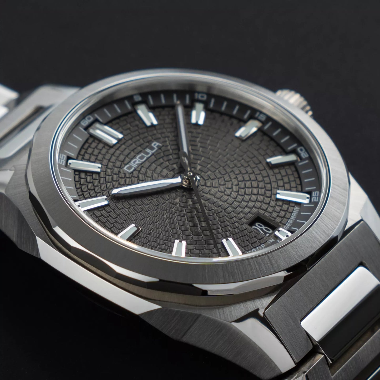 CIRCULA Facet Anthrazit
