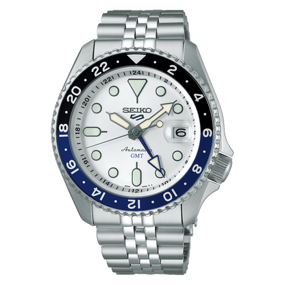 Seiko 5 Sports GMT SSK033K1 mit silbernem Zifferblatt und schwarz-blauer Lünette