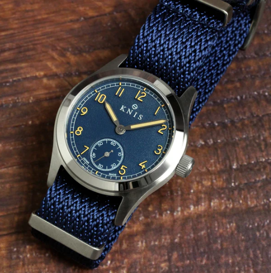 KNIS Retro Military Blue Dial 38 mm