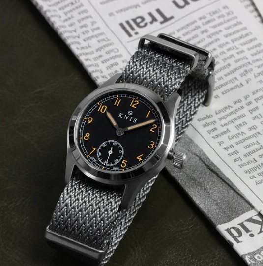 KNIS Retro Military Black Dial 38mm