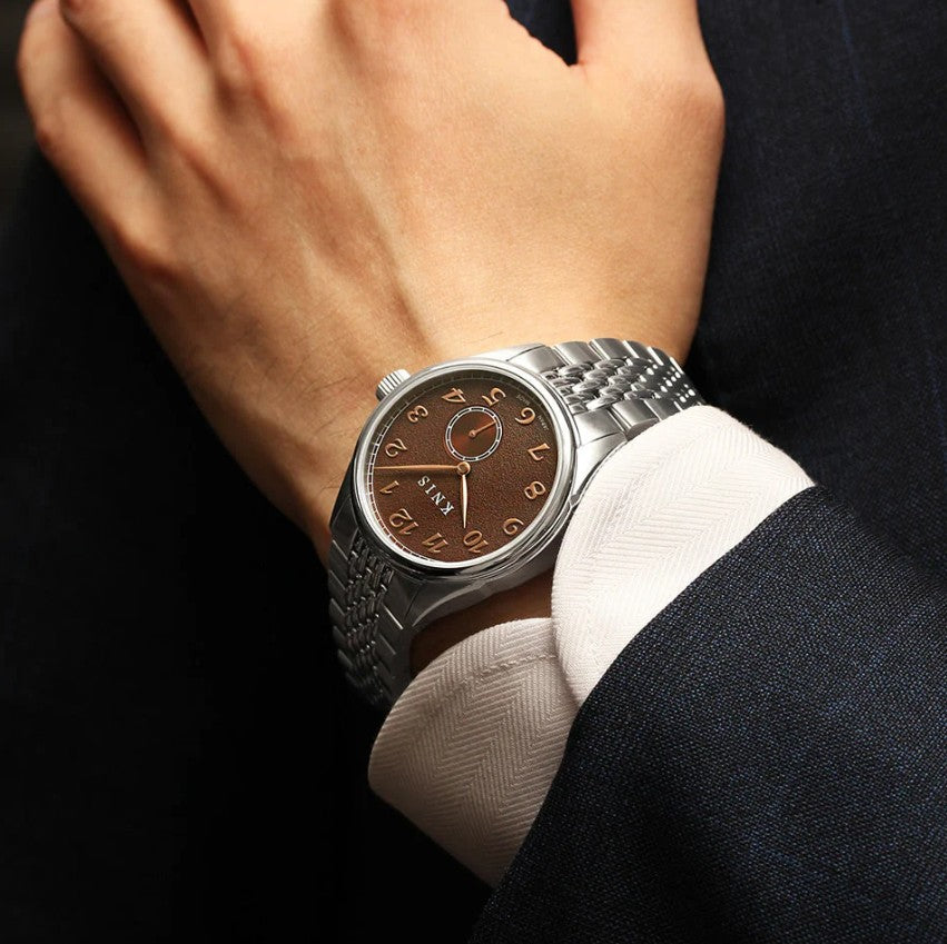 KNIS Automatik KODOU Small Seconds mit braunem Zifferblatt 38 mm