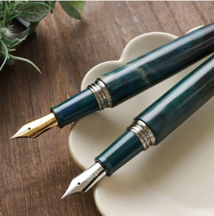 Wancher Dream Pen True Ebonite - Marble Green