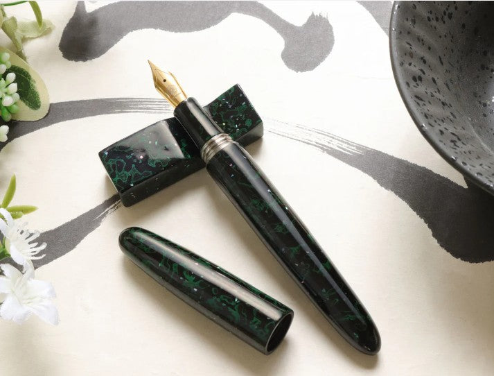 Wancher Dream Pen Tsugaru-nuri Midori-age Raden