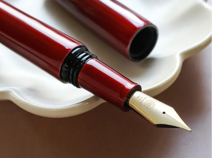 Wancher Dream Pen Aizu Urushi - Tamamushi-nuri - Red