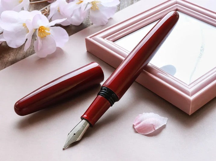 Wancher Dream Pen Aizu Urushi - Tamamushi-nuri - Red