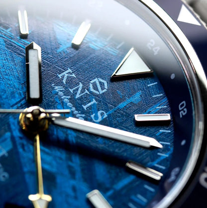KNIS Meteorite GMT Automatic Diver 40 mm – Blue – Muonionalusta Meteorite