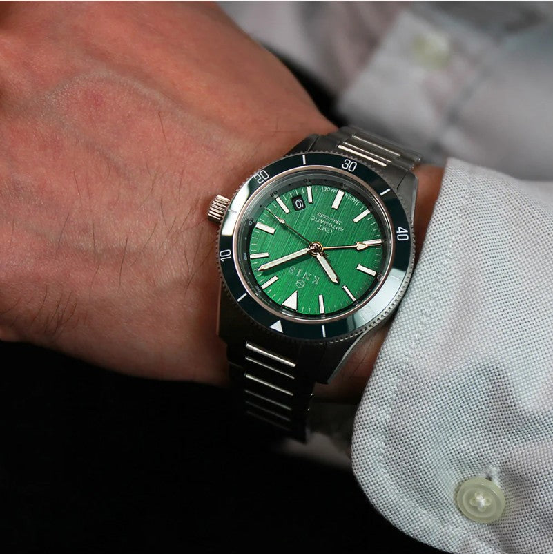 KNIS GMT Automatic Diver 40 mm Green