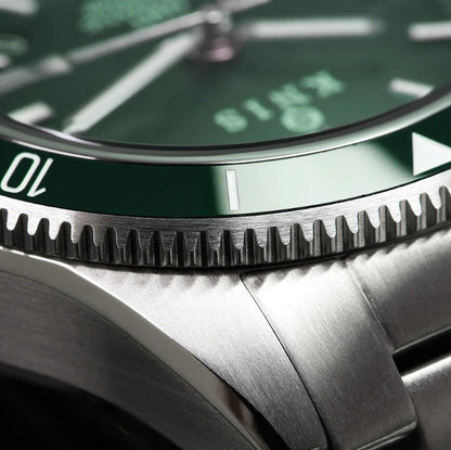 KNIS GMT Automatic Diver 40 mm Green