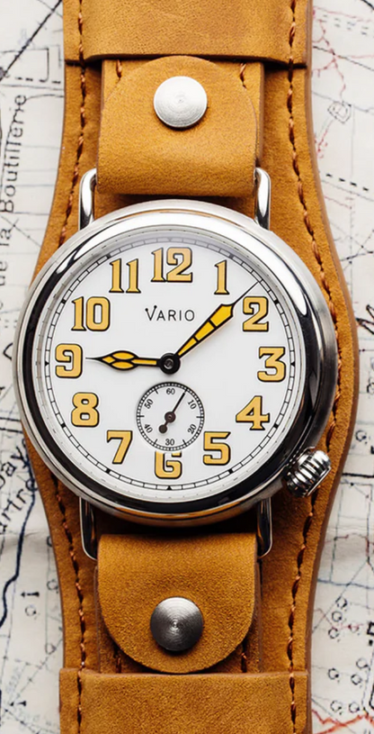 Vario 1918 Trench White Dial with Orange Lume Camel Brown 37 mm Vario 1918 Trench White Dial with Orange Lume Camel Brown 37 mm