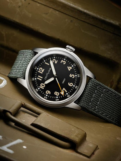Outline Military Typ 1950 - Black - 12H