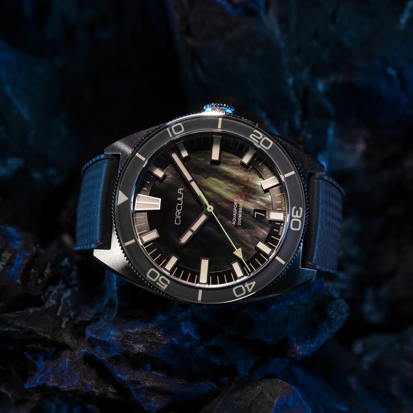 CIRCULA AquaSport II Mother of Pearl LE