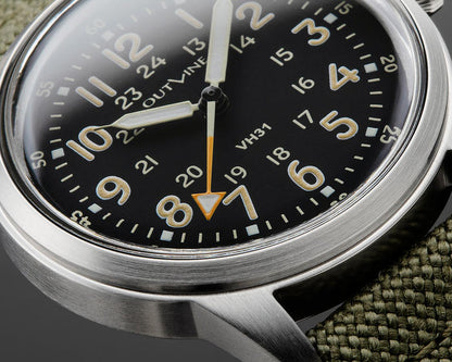Outline Military Typ 1950 - Black - 24H