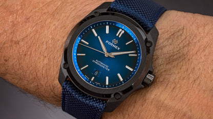 Formex Essence Leggera 43 Automatik Chronometer "Electric Blue" 43mm