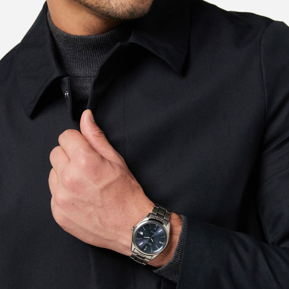 Seiko Klassik SUR371P1 Quarz – Titan, blaues Zifferblatt