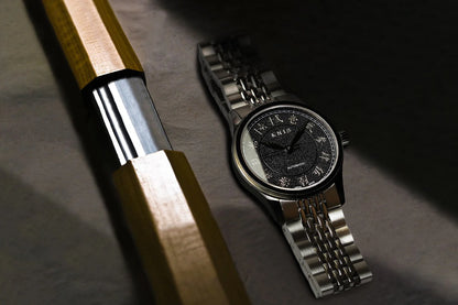 KNIS Automatik KOKU Kanji mit schwarzem Zifferblatt 37 mm