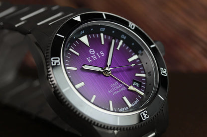 KNIS GMT Automatic Diver 40 mm Purple