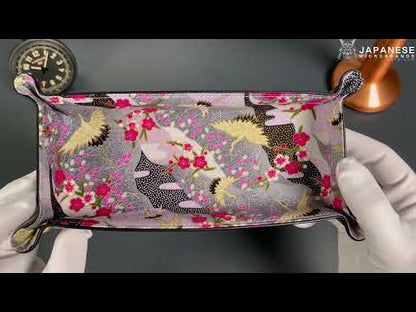 Plateau exclusif pour montres et bijoux – Pièces uniques fabriquées à la main à partir de tissus de kimonos japonais originaux, motif Branches du Japon bleu et blanc 24 x 12