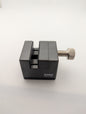 ANEX APV-35 Mini-étau de 35 mm – Support de bande pour raccourcissement de bande métallique | Fabriqué au Japon (Tsubame-Sanjo)