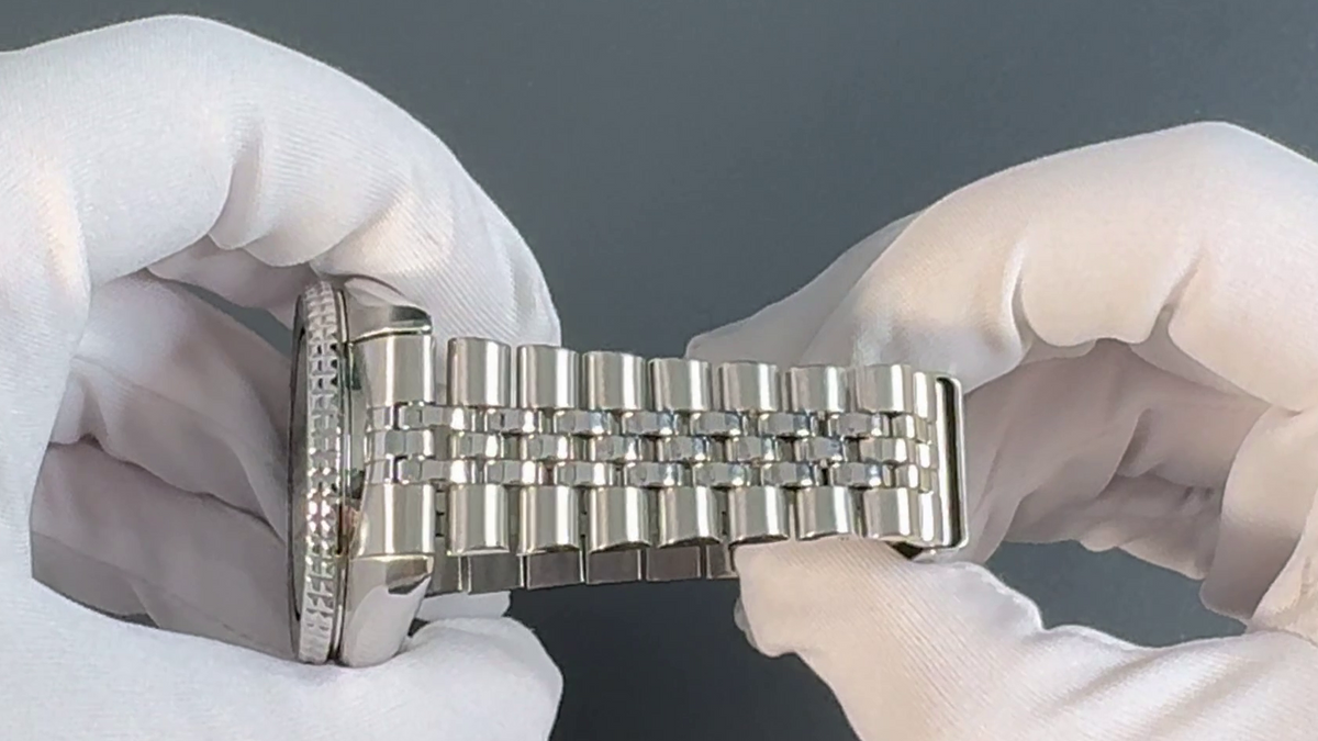 Seiko SKX009K2 Pepsi – Jubiléband seitlich